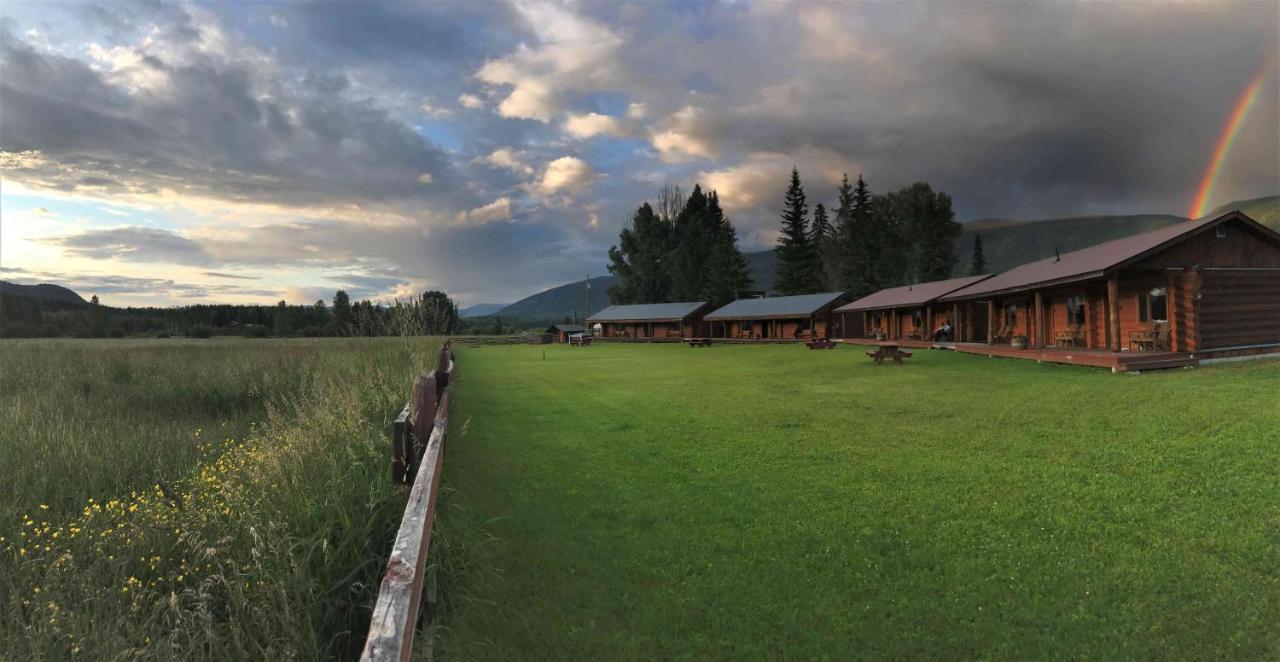 Wells Gray Guest Ranch Hotel Clearwater Buitenkant foto