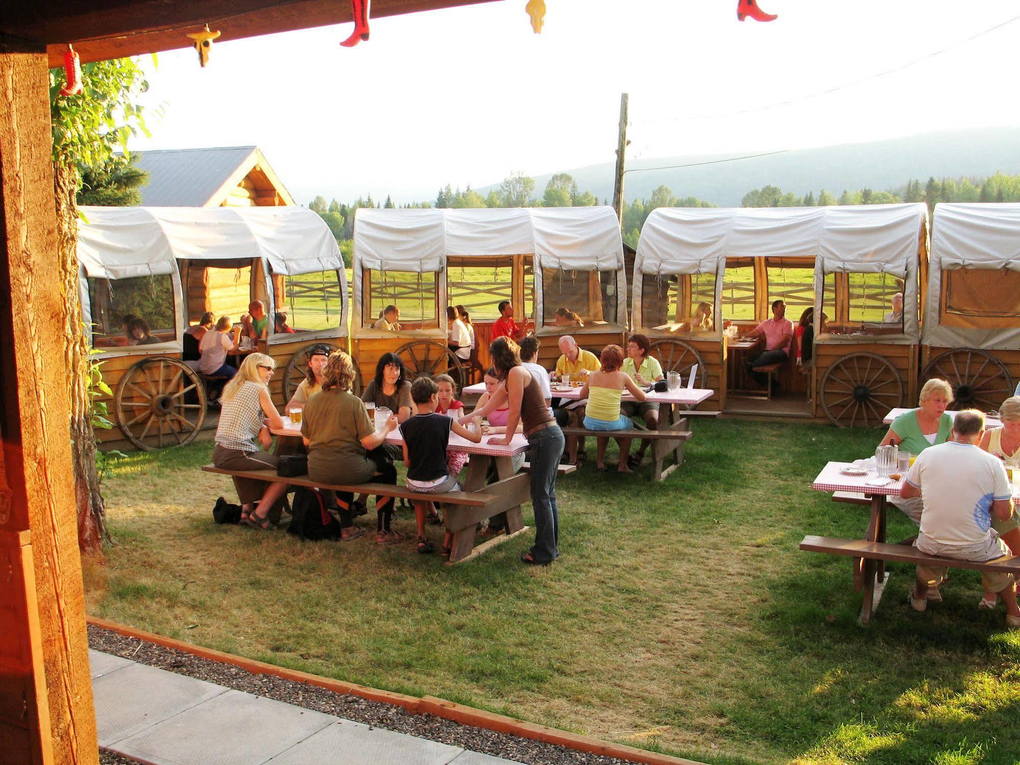 Wells Gray Guest Ranch Hotel Clearwater Buitenkant foto