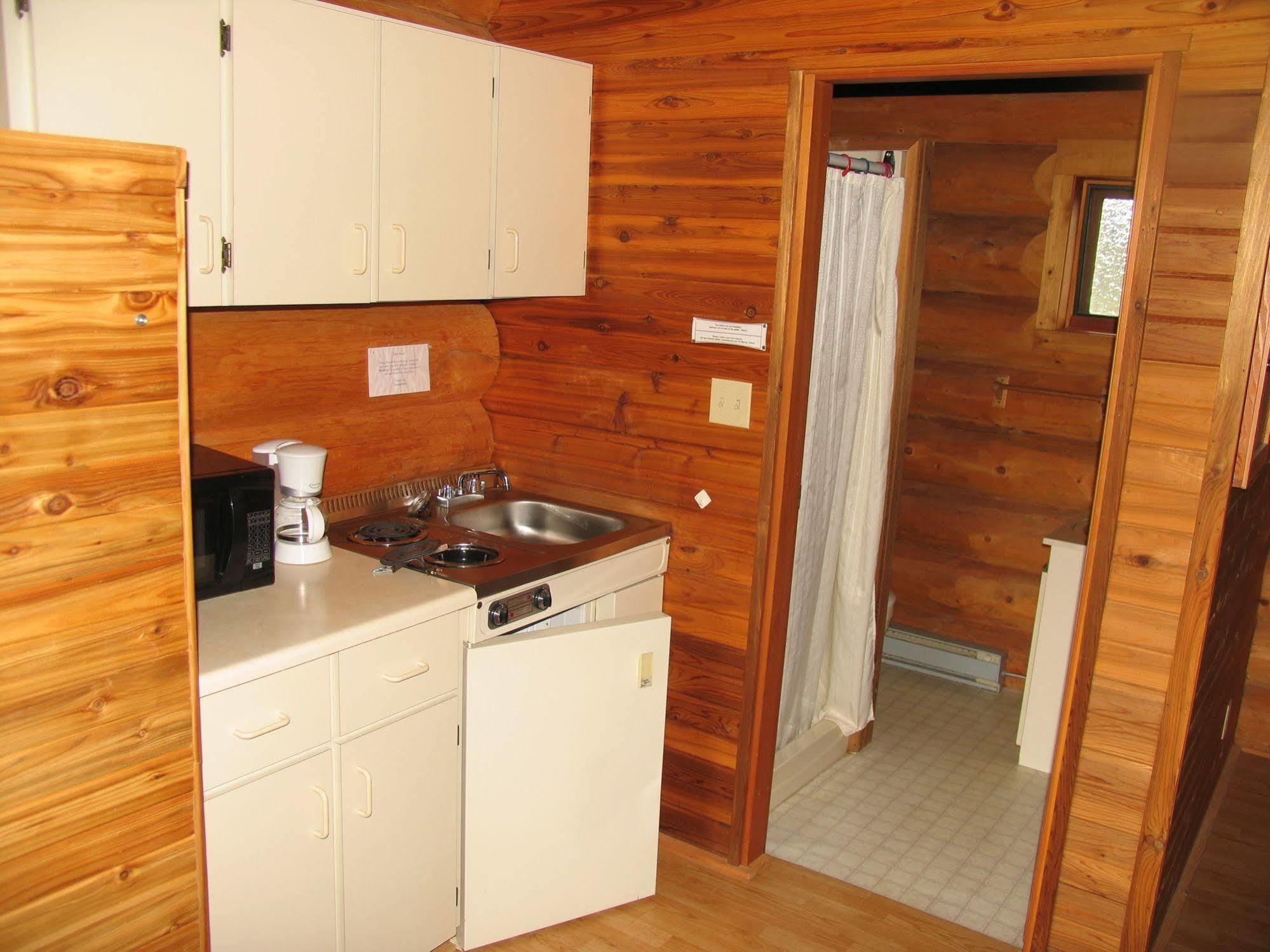 Wells Gray Guest Ranch Hotel Clearwater Buitenkant foto